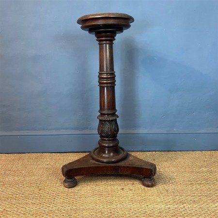 http://www.macintoshantiques.co.uk/web/images/stock4250-4300/smart_thumbs/ma4262 b_thumb_medium0_450.jpg
